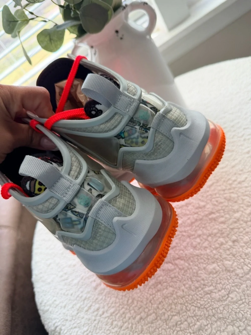 Nike LeBron XIX, Grey/ Green/ Orange, DC9339 001 Size 5Y